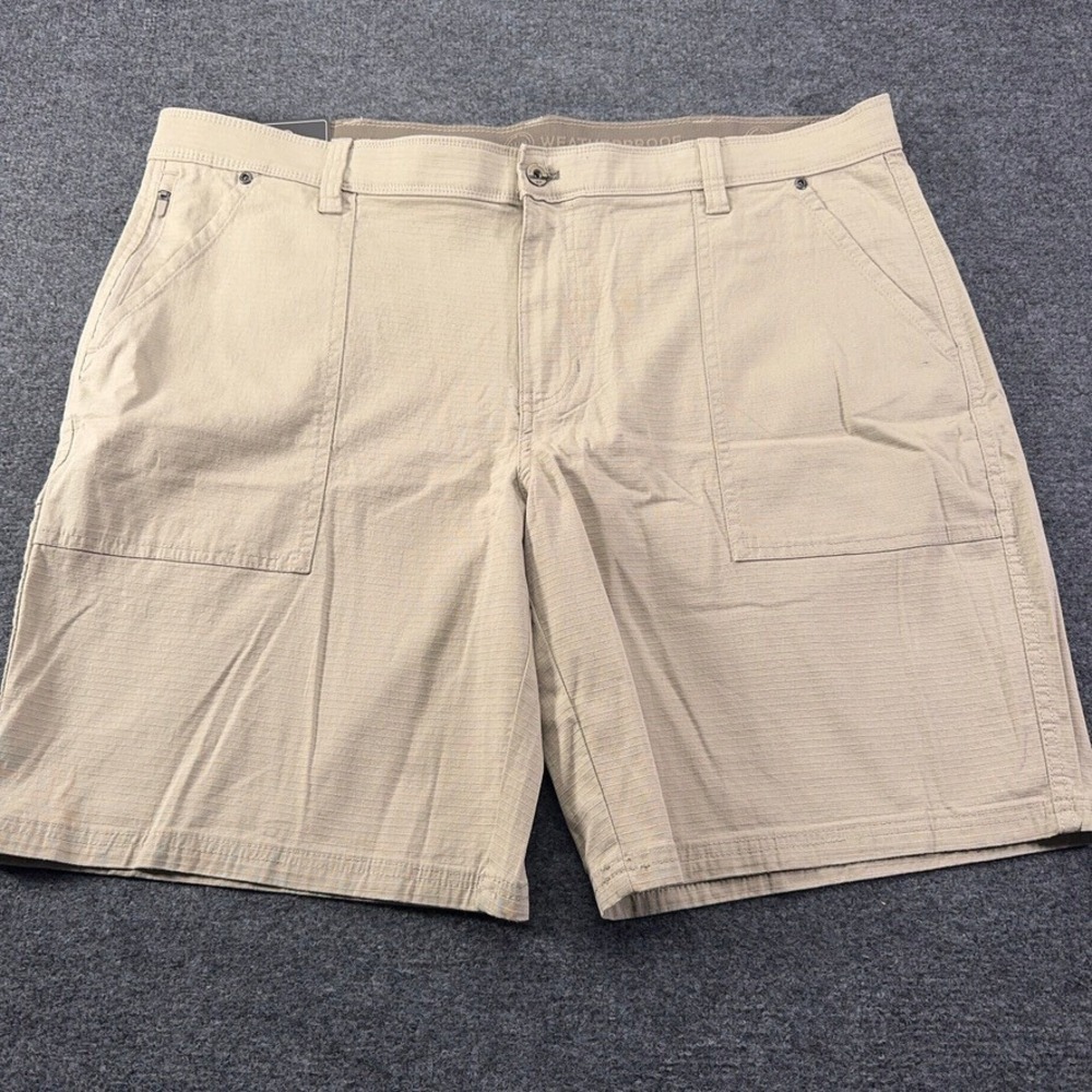 Weatherproof Mens Khaki Tan Cargo Shorts Size 40 Flex Waist Utility NEW